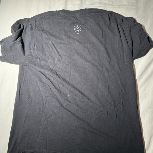 R34 GTR graphic tee black men’s size large - Picture 3 of 3